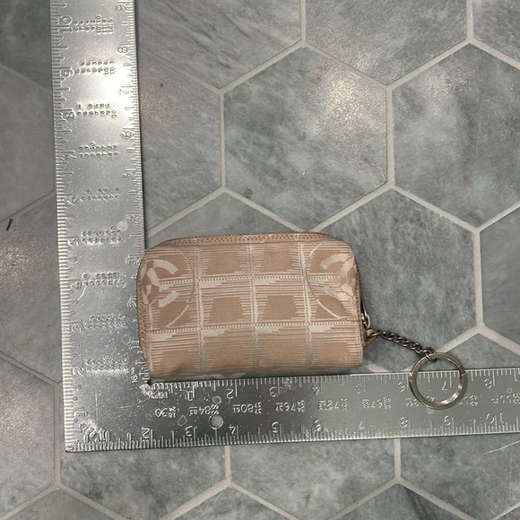 CHANEL Travel Line Coin Purse Case Beige Tan EUC - Picture 8 of 12